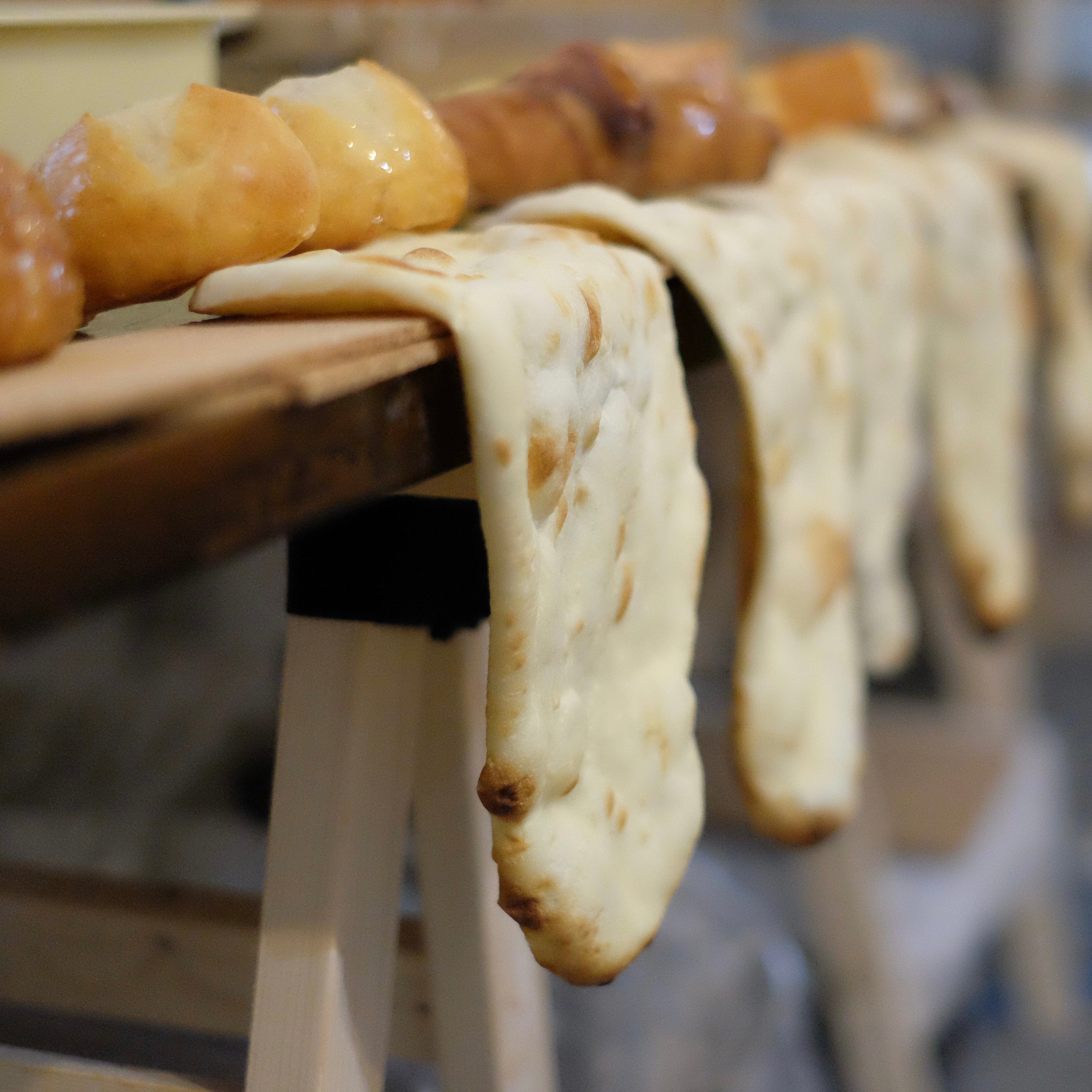 NAAAAN Time Melting naan: A Clock Made of Real Naan Bread!