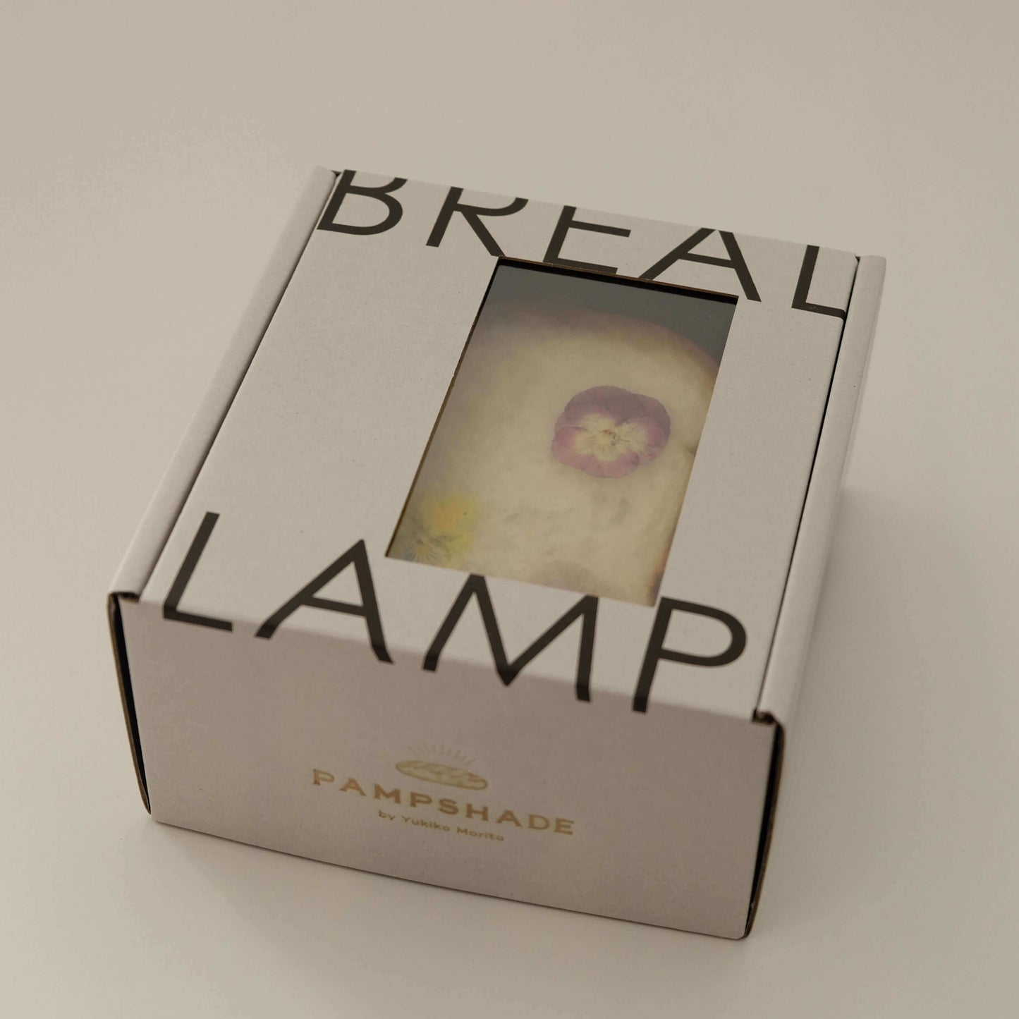 Dauphinette x Pampshade Bread Lamp with Flowers
(Limited Edition)
