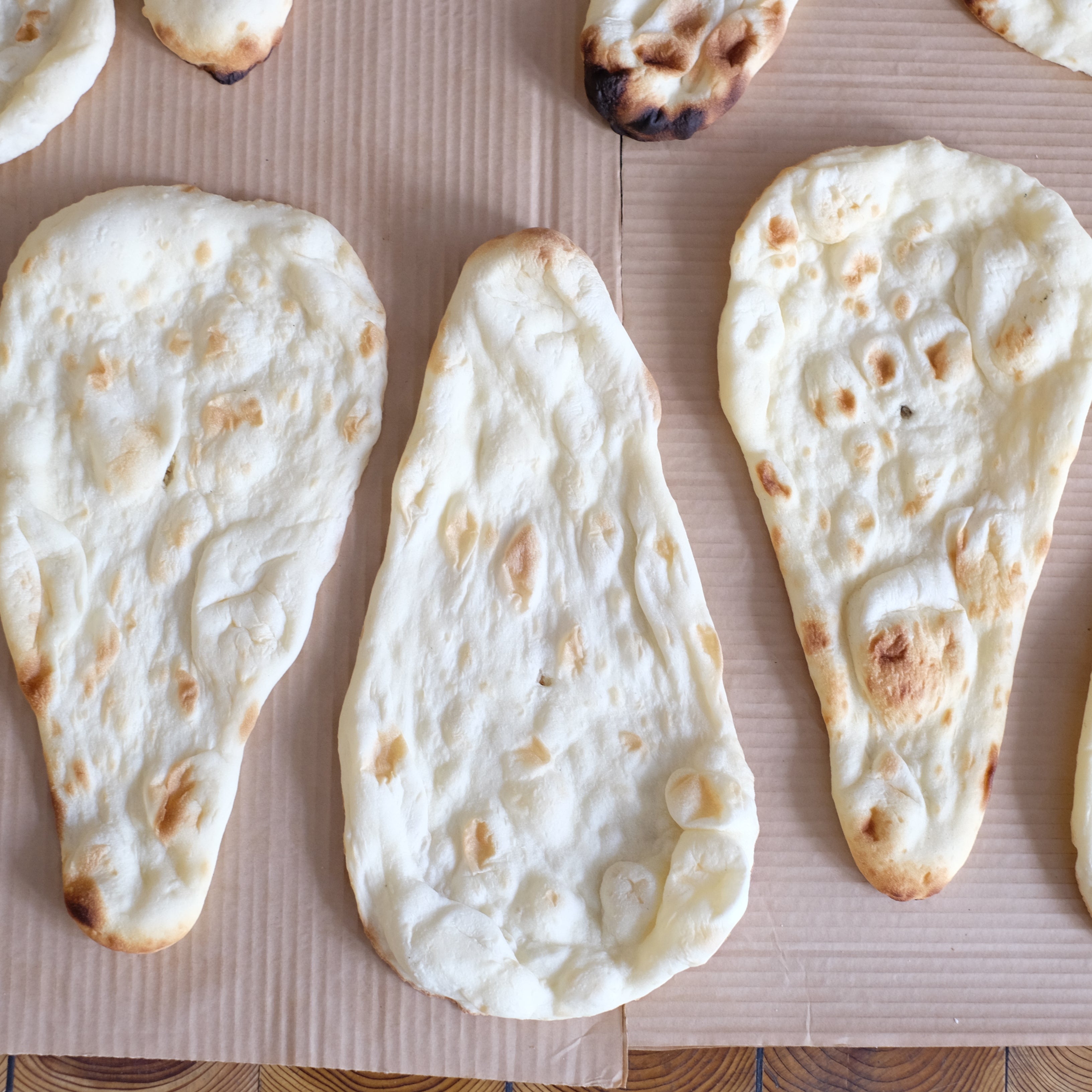 NAAAAN Time Flat: A Clock Made of Real Naan Bread!
