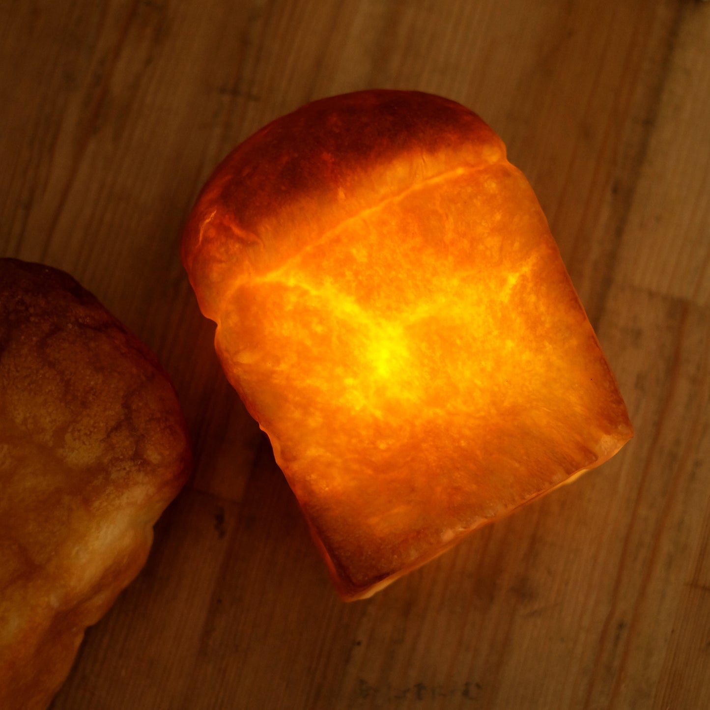 Limited Collection | The End Piece of Toast-B Bread Lamp