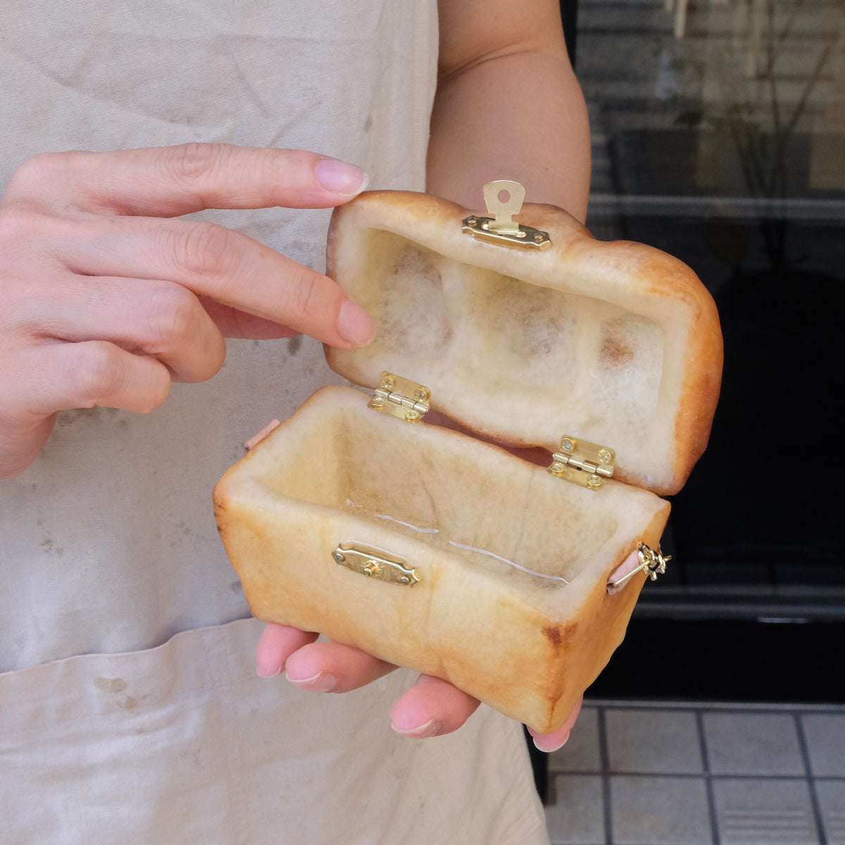 Collection en édition limitée | Boîte à trésors « Baby Loaf » (avec bandoulière à chaîne) [Fabrication sur commande]
