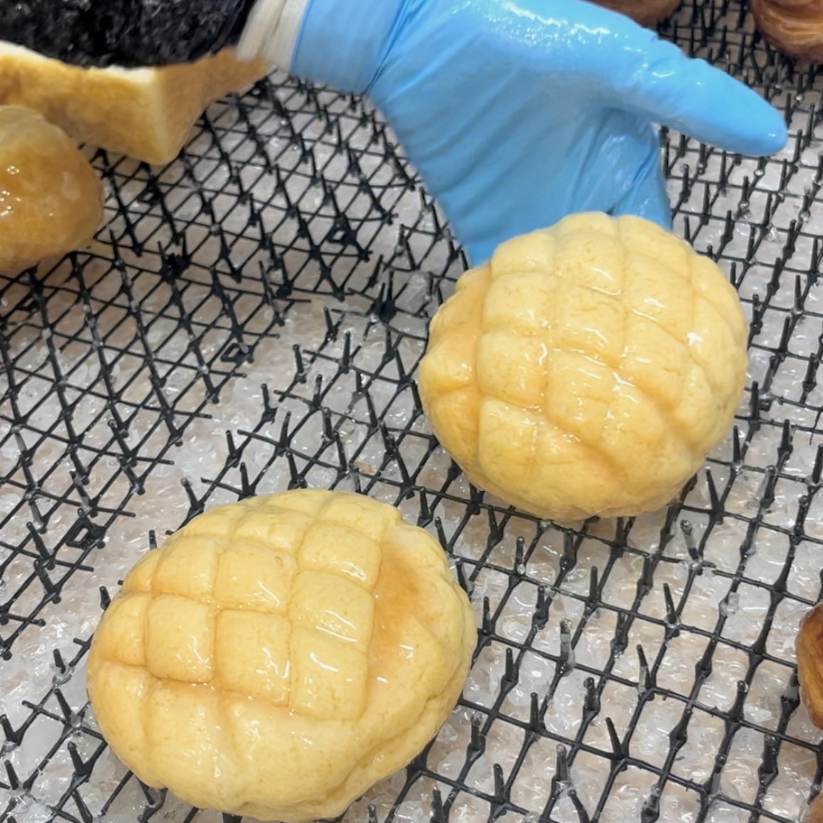 Melonpan Bread Lamp (Luz LED a pilas)