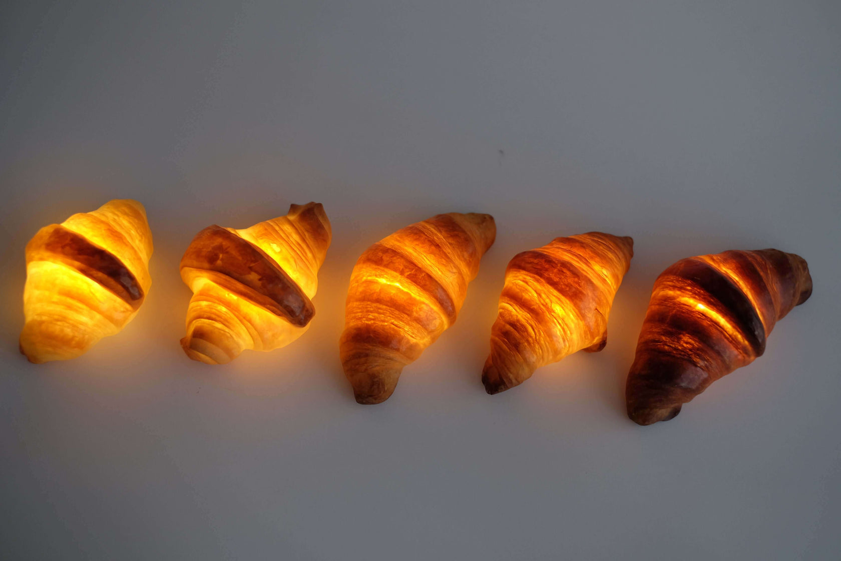 Croissant Bread Lamp (Battery Powered LED Light) Pampshade Yukiko
