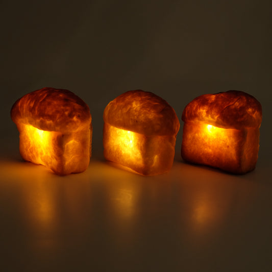 Amamdacotan x Pampshade Mini loaf Bread Lamp D-2 (Battery Powered LED Light)